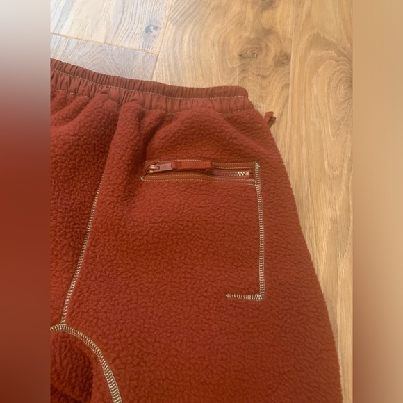 Free People Movement XS Hit The Slopes Fleece Pants Burgundy Sherpa Warm - Picture 2 of 9